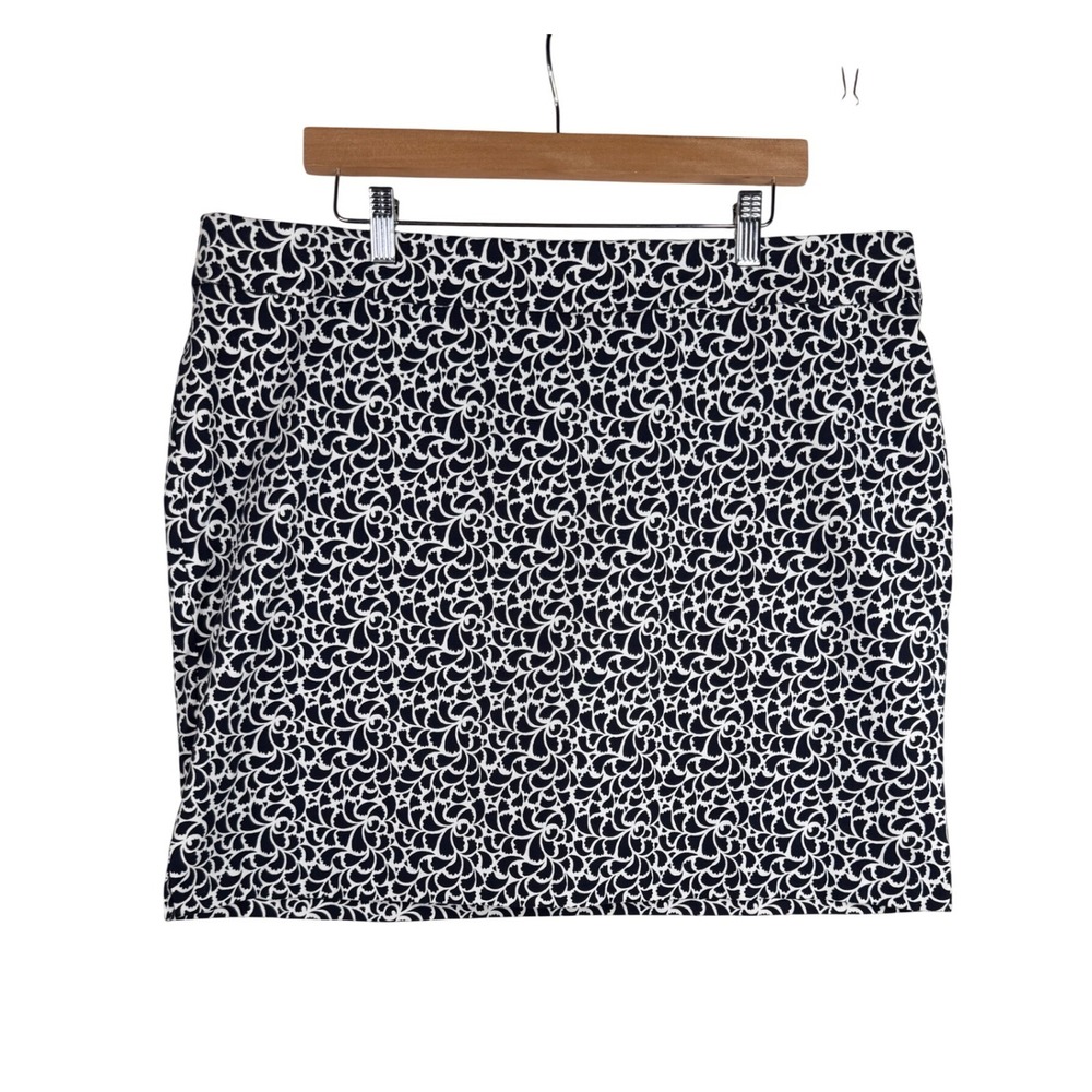Chico's Printed Mini Skirt‎ size 3.5 US 18 Blue/White
